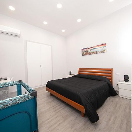 Casa Vacanze Alma B&B Grazioso Appartamento Sul Lungomare Di Pozzuoli A 300Mt Dal Centro E Dal Rione Terra By Movery Ngoại thất bức ảnh