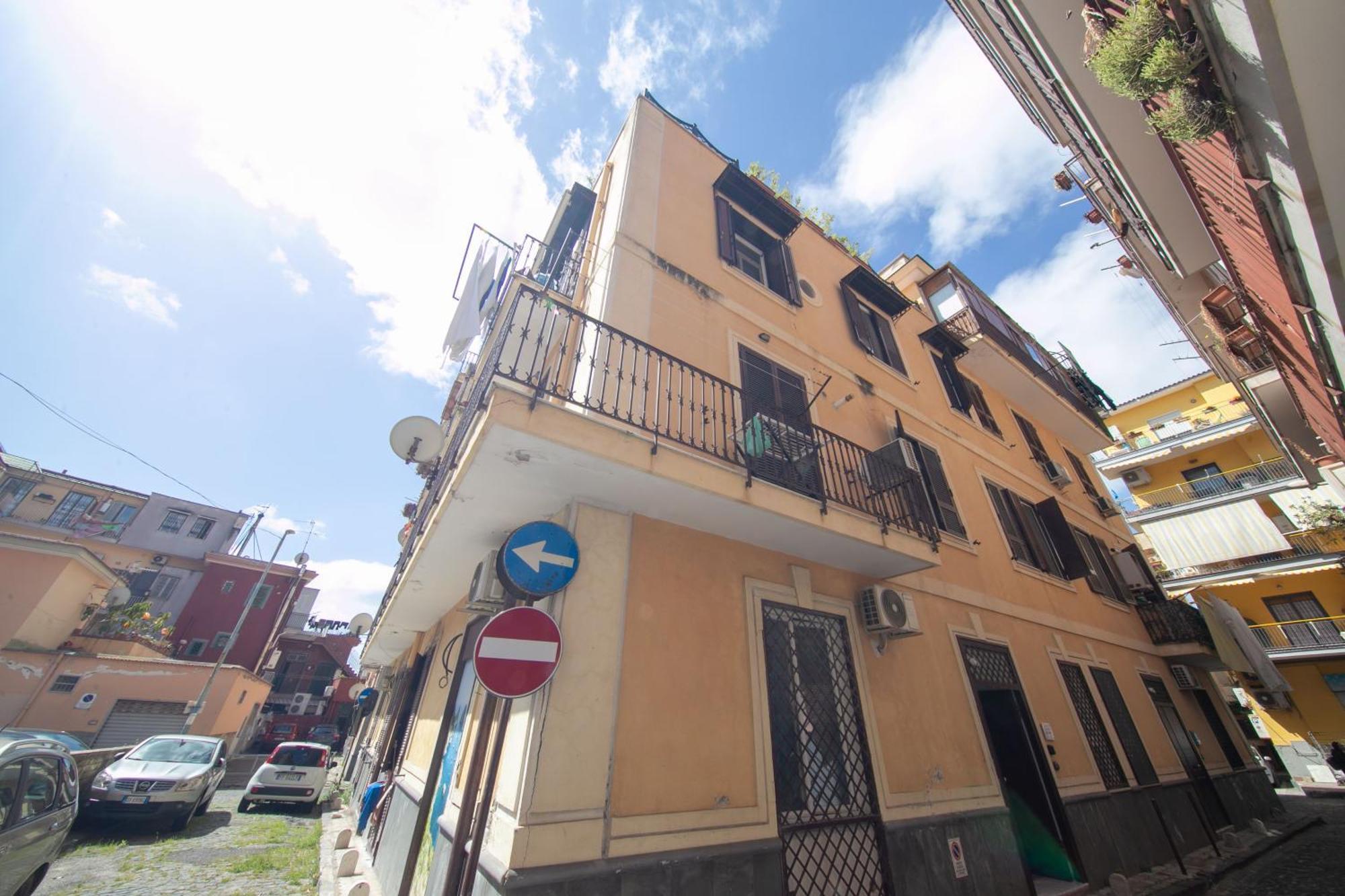 Casa Vacanze Alma B&B Grazioso Appartamento Sul Lungomare Di Pozzuoli A 300Mt Dal Centro E Dal Rione Terra By Movery Ngoại thất bức ảnh